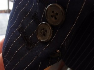201302327 (4)