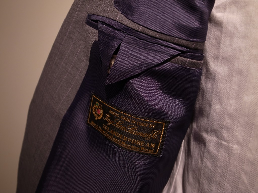 n1303056