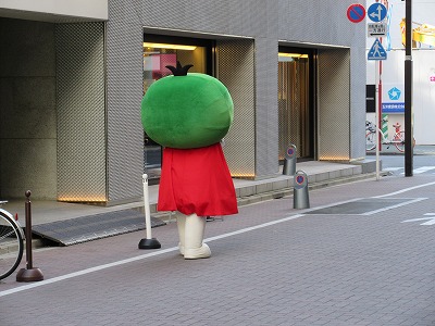 002