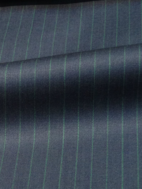 637010