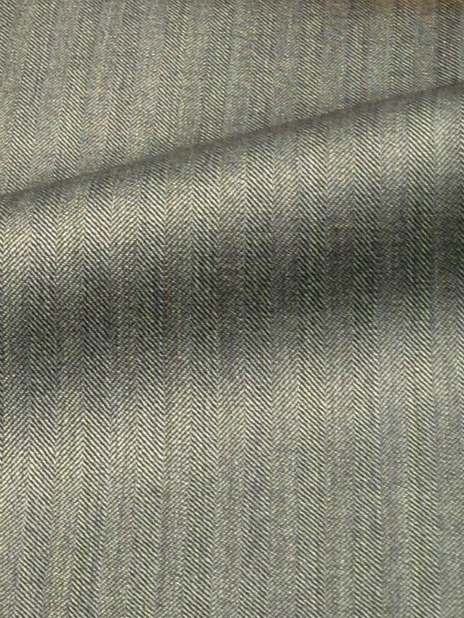 637031