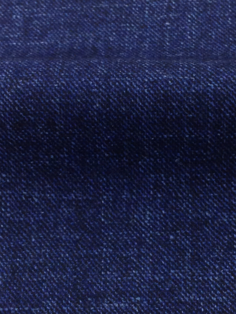643017
