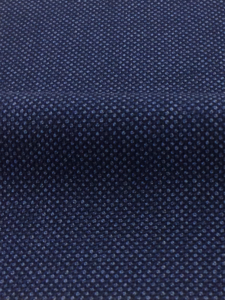 643042